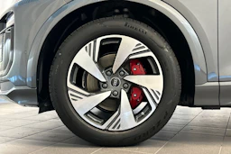 daytona harmaa Audi Q6 e-tron 2026 kuva 26.