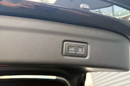 musta Audi Q6 e-tron 2026 kuva 14.