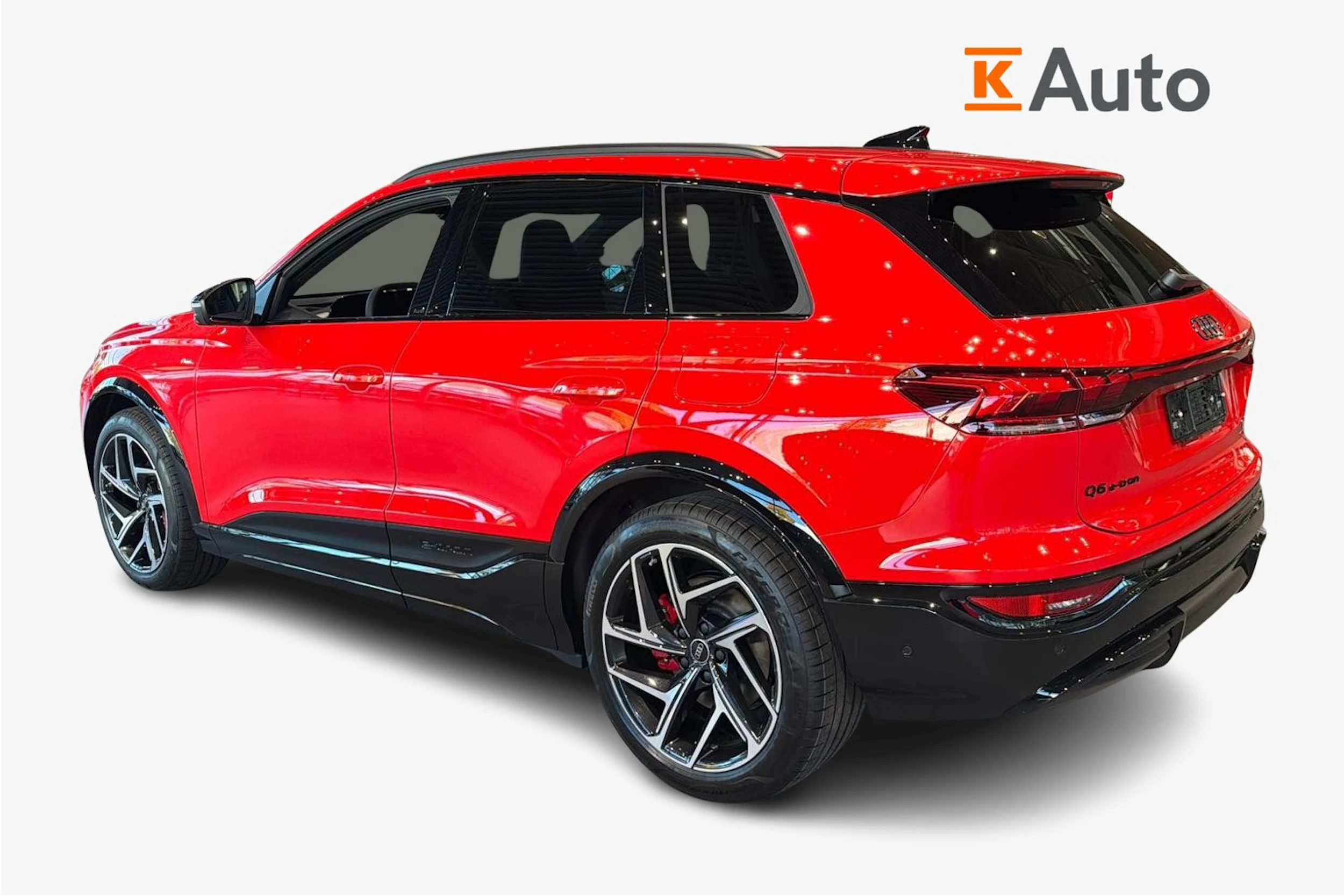 punainen Audi Q6 e-tron 2026 kuva 2.