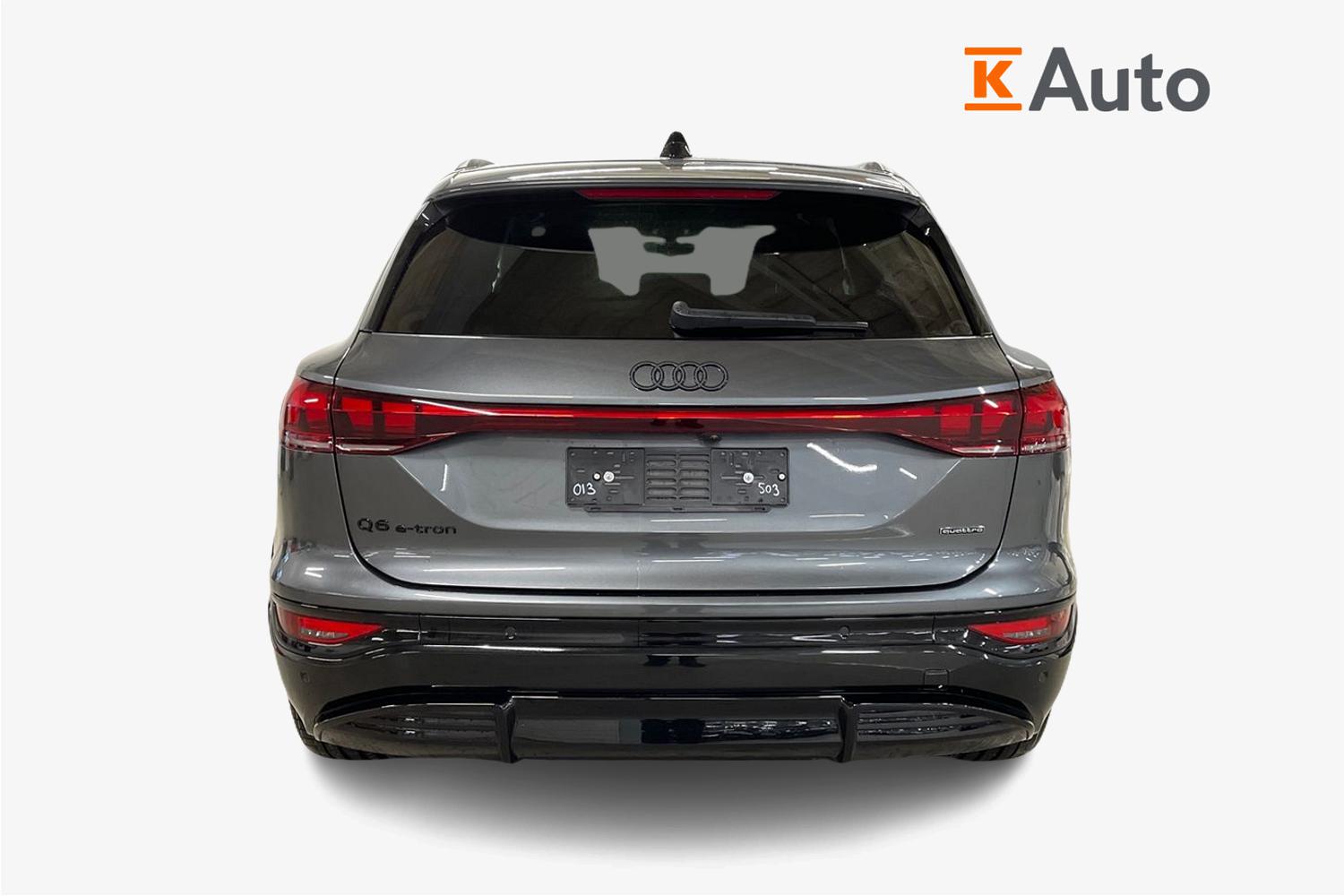 Audi Q6 e-tron e-tron quattro S line 2026, photo 3/15