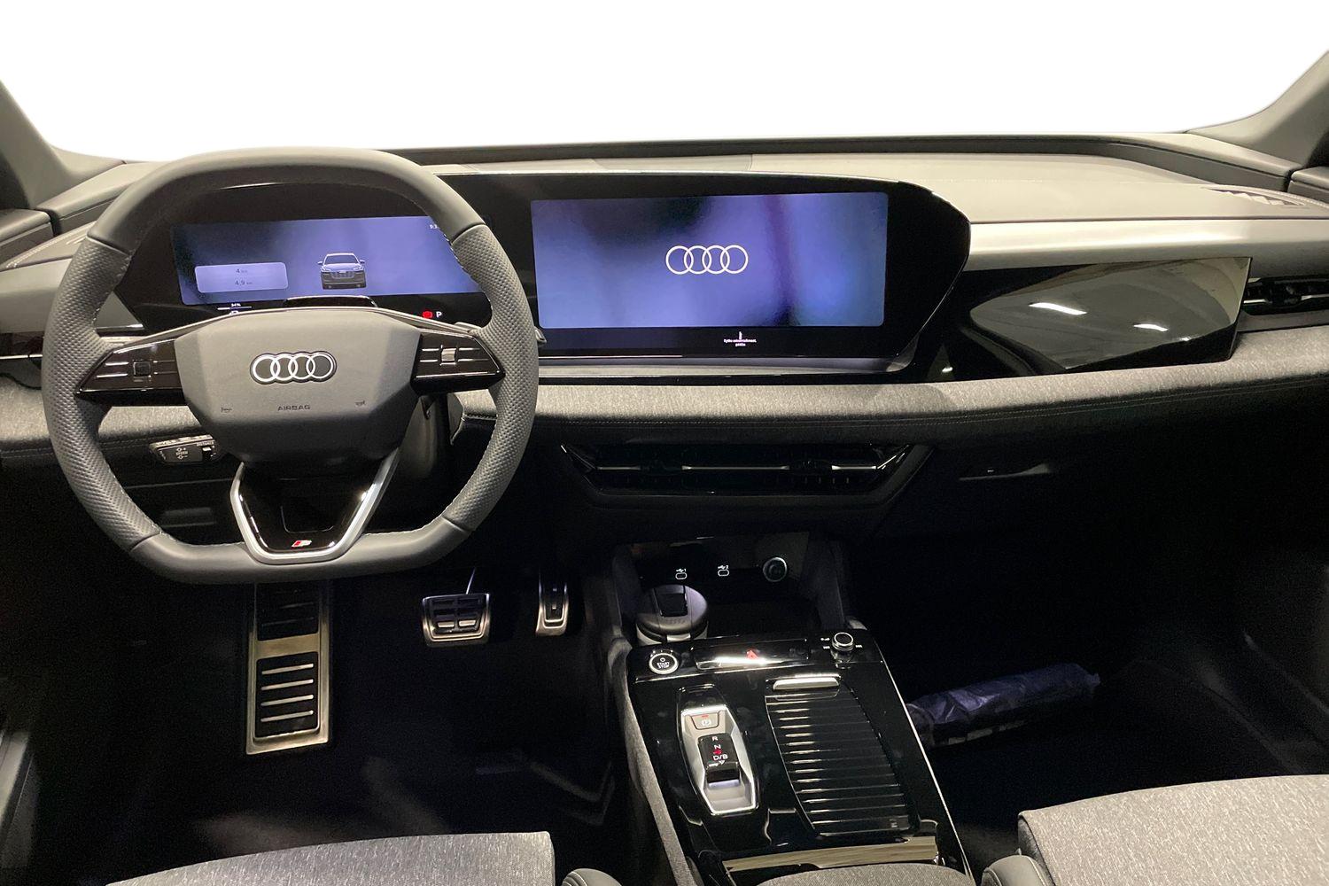 Audi Q6 e-tron e-tron quattro S line 2026, photo 7/15