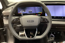 met. harmaa Audi Q6 e-tron 2026 kuva 13.
