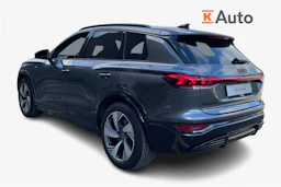 harmaa Audi Q6 e-tron 2026 kuva 2.