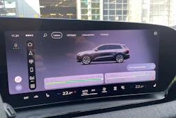 harmaa Audi Q6 e-tron 2026 kuva 26.