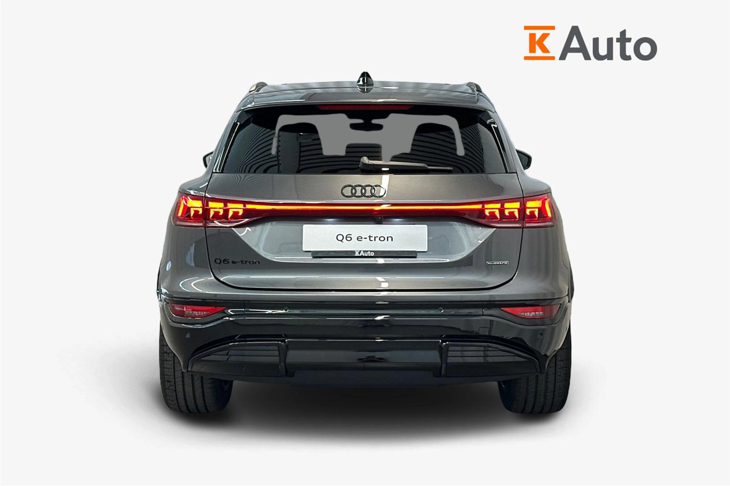 daytona harmaa Audi Q6 e-tron 2026 kuva 3.