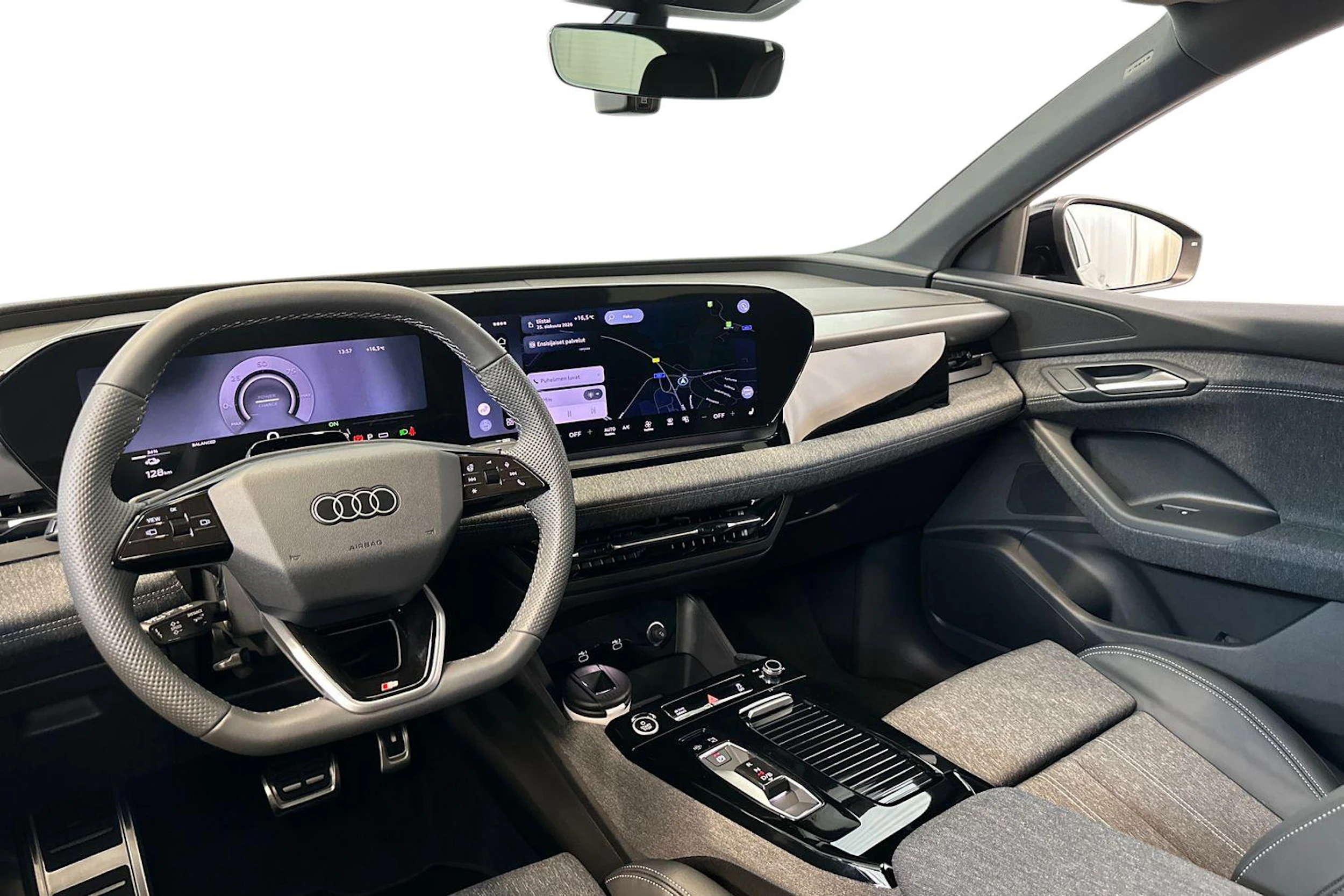 daytona harmaa Audi Q6 e-tron 2026 kuva 6.