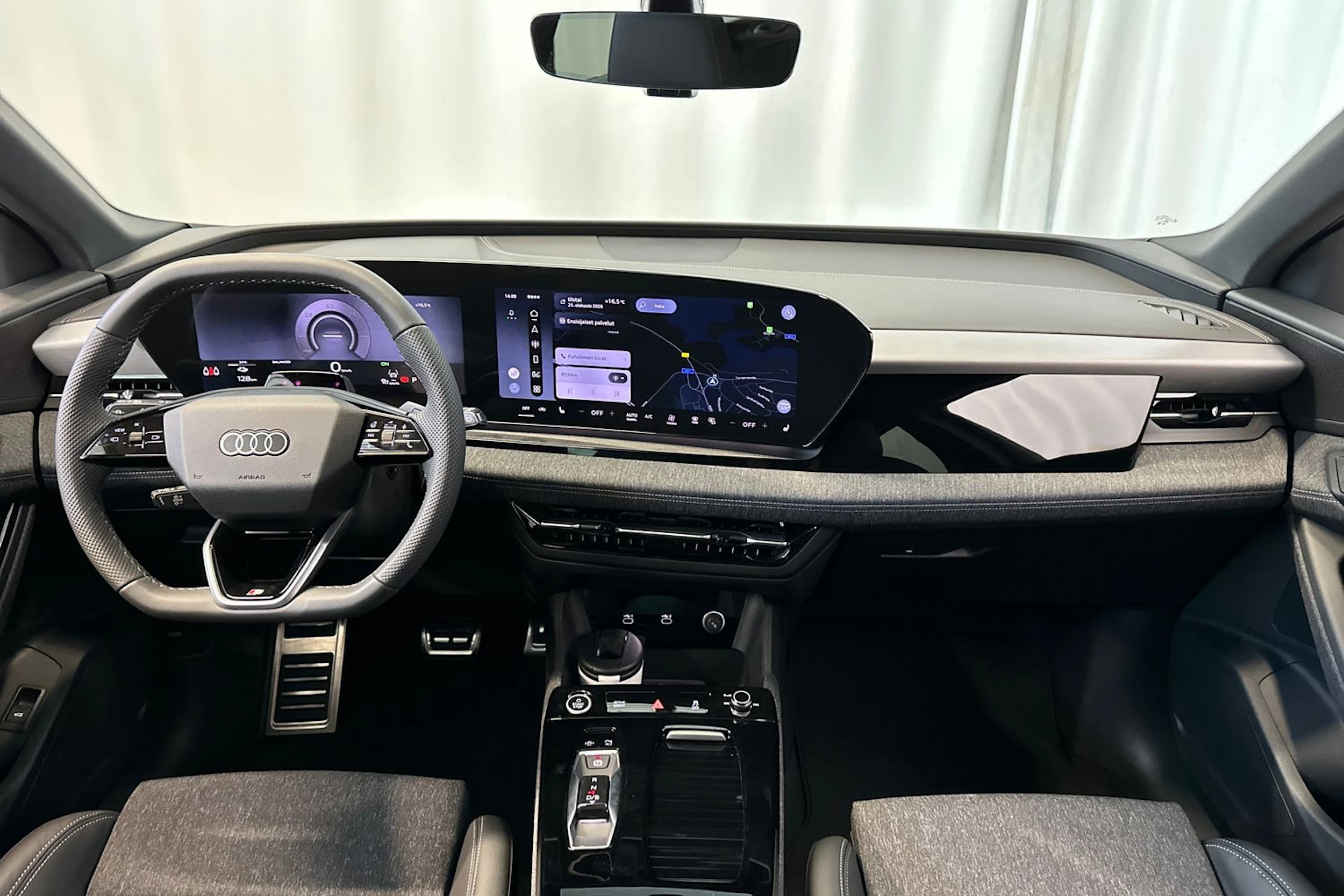 daytona harmaa Audi Q6 e-tron 2026 kuva 10.