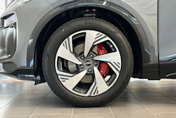 daytona harmaa Audi Q6 e-tron 2026 kuva 25.