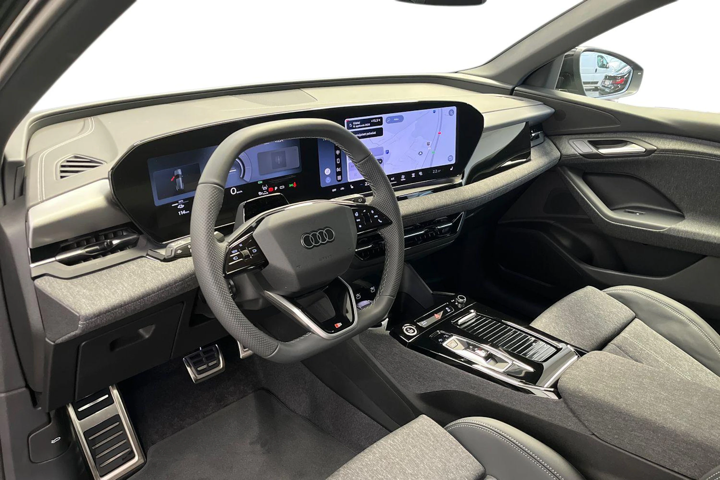 mythos musta Audi Q6 e-tron 2026 kuva 6.