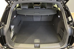 mythos musta Audi Q6 e-tron 2026 kuva 11.