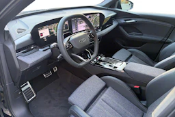 musta Audi Q6 e-tron 2026 kuva 6.