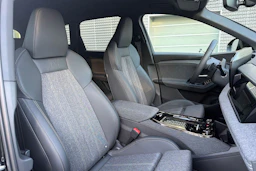 musta Audi Q6 e-tron 2026 kuva 14.
