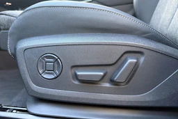 musta Audi Q6 e-tron 2026 kuva 15.