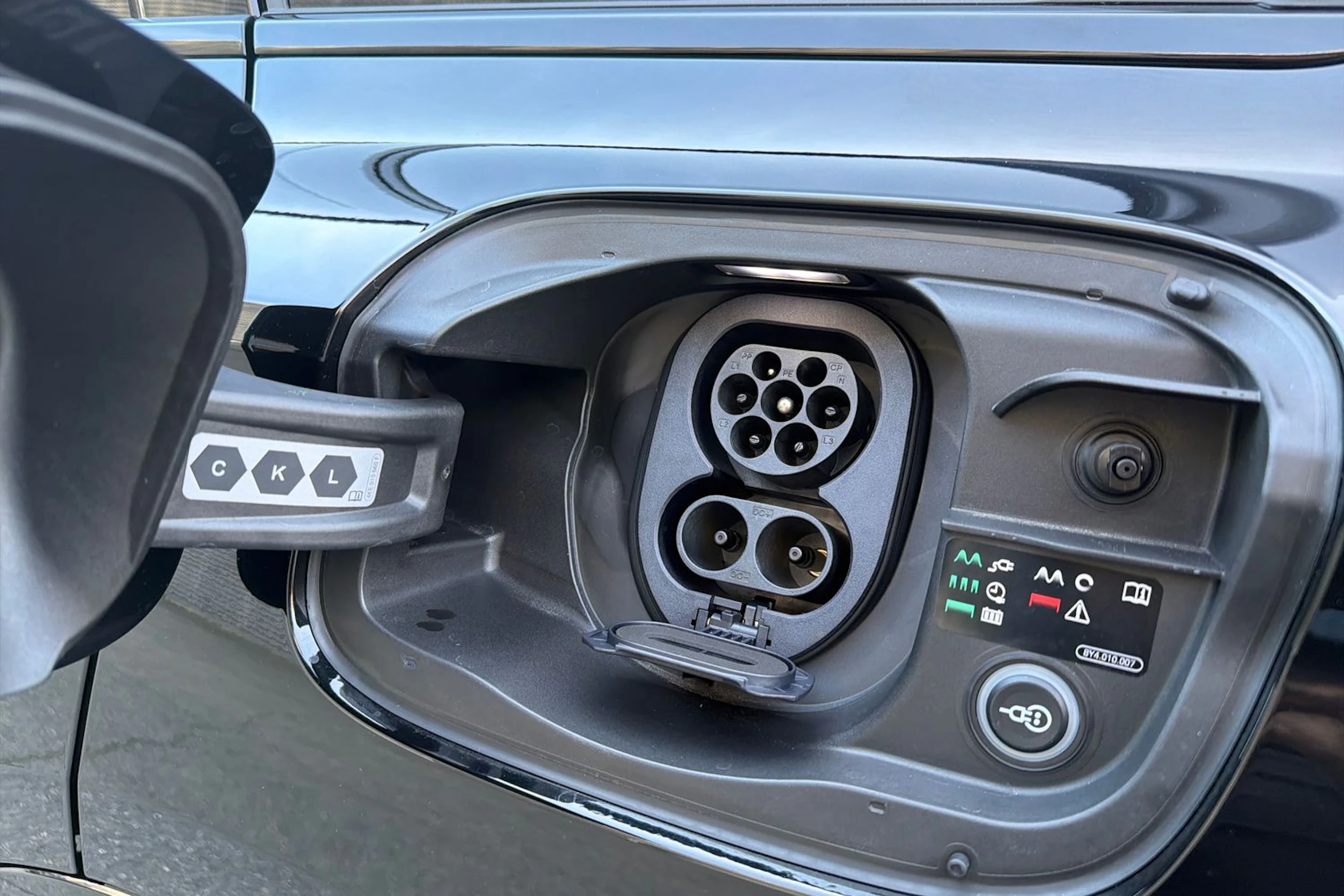 musta Audi Q6 e-tron 2026 kuva 24.