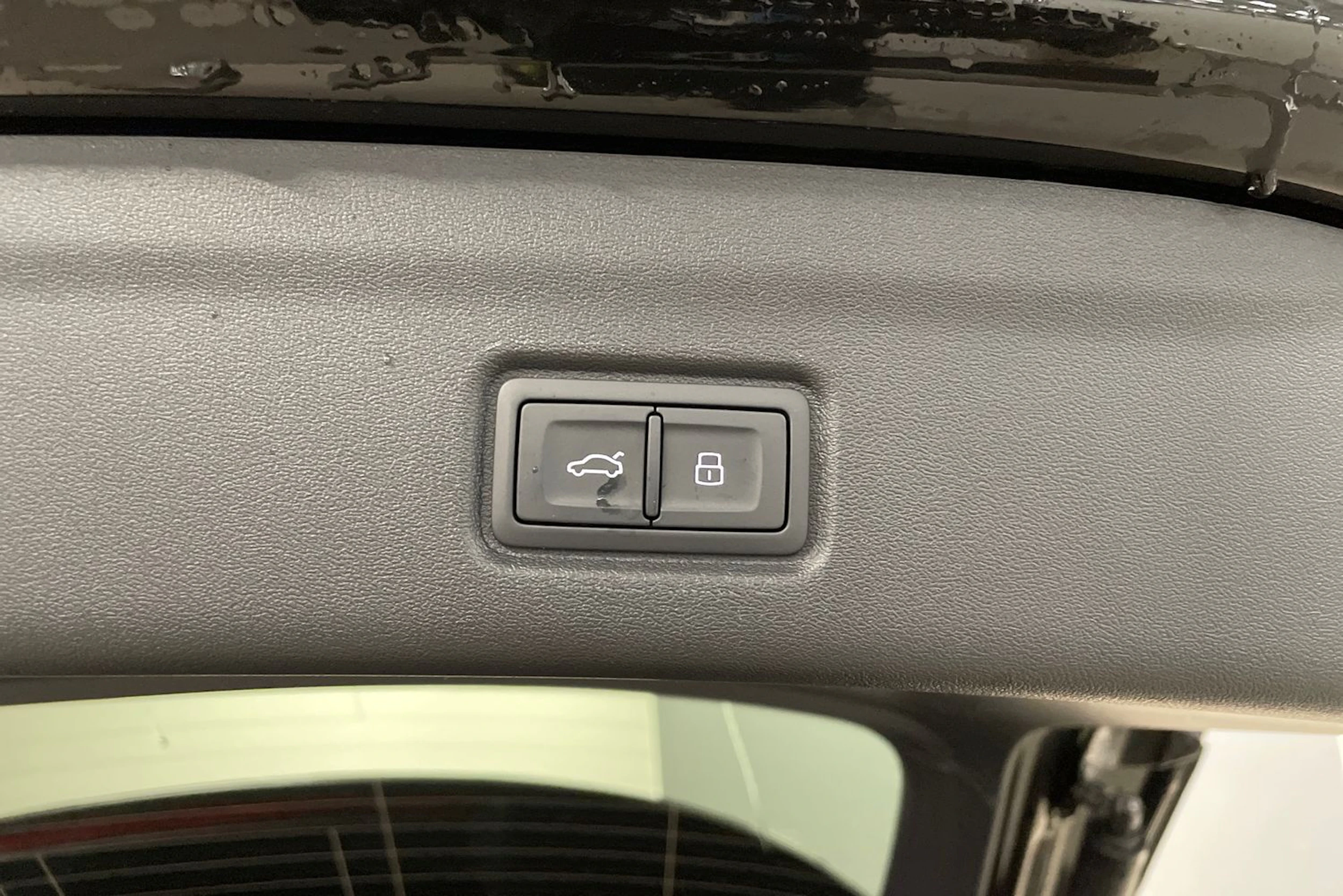 musta Audi Q6 e-tron 2026 kuva 12.