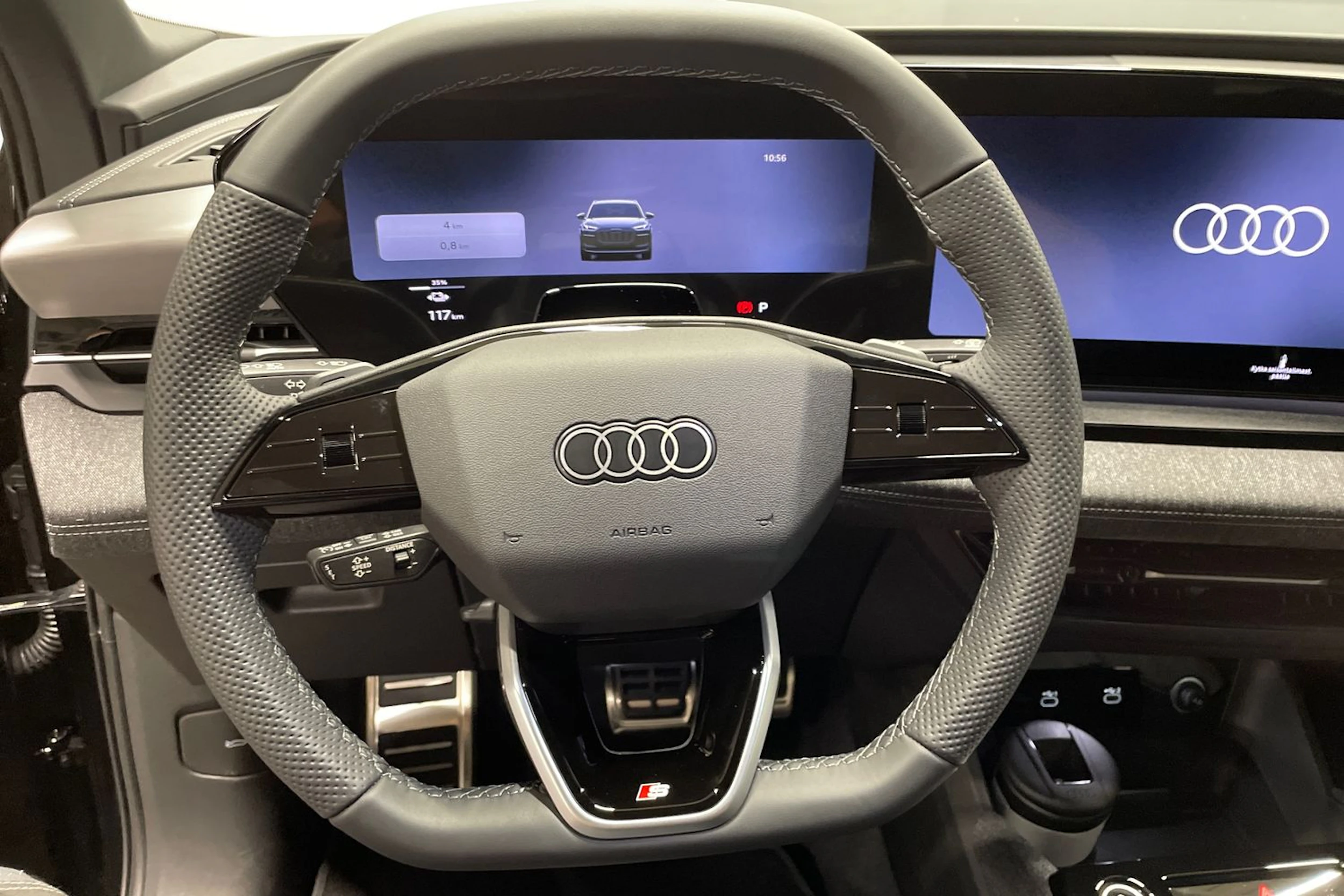 musta Audi Q6 e-tron 2026 kuva 13.