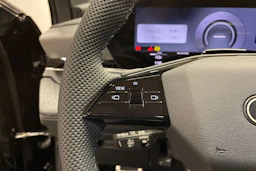 musta Audi Q6 e-tron 2026 kuva 14.
