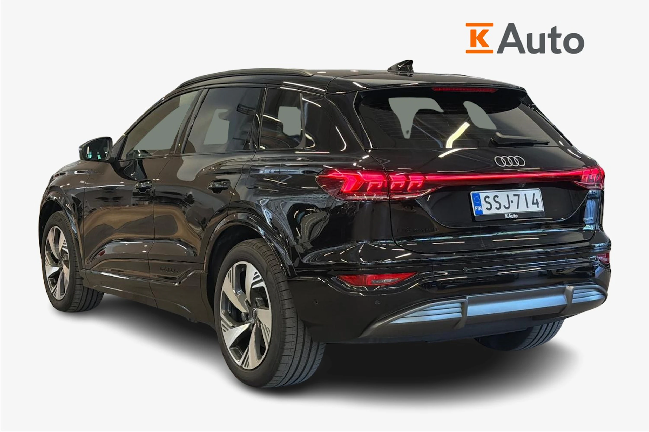 musta Audi Q6 e-tron 2026 kuva 2.