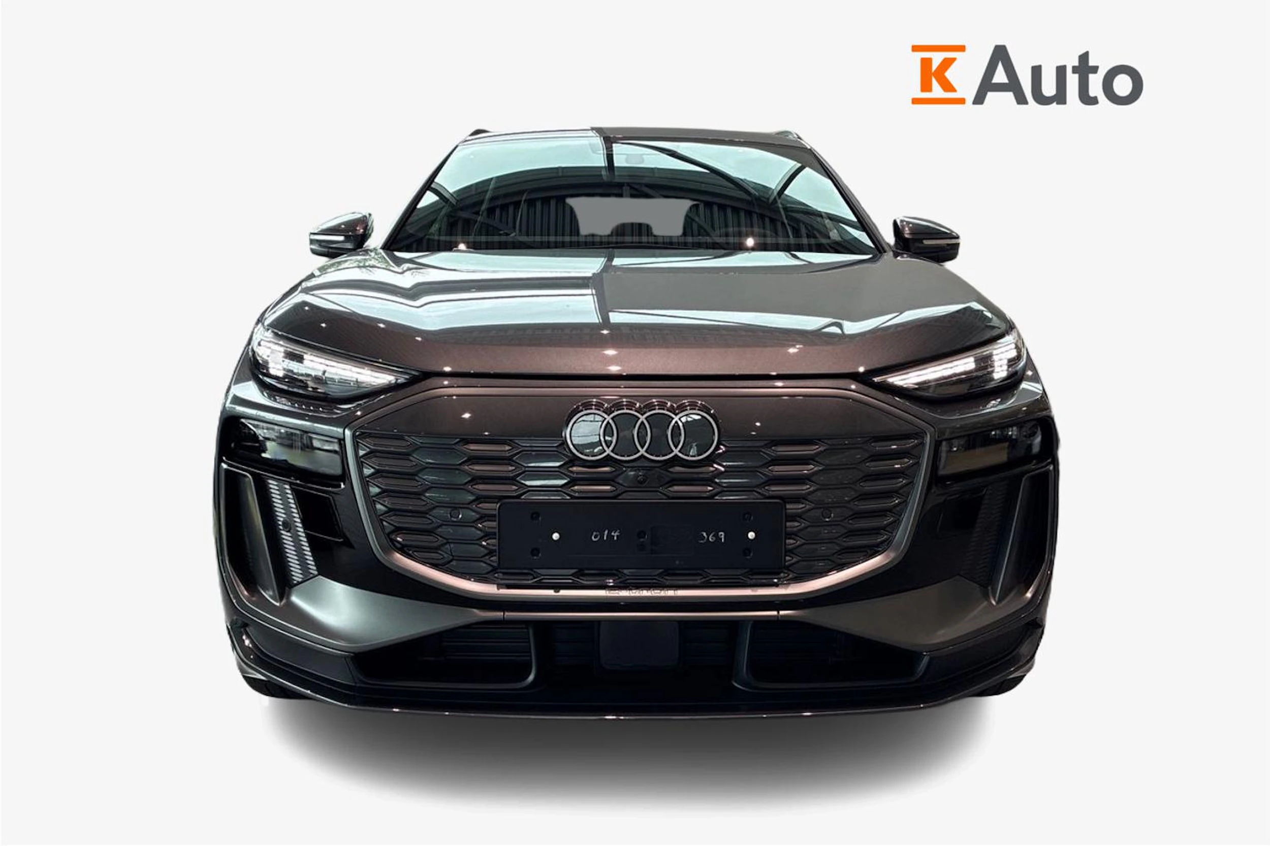 harmaa Audi Q6 e-tron 2026 kuva 4.