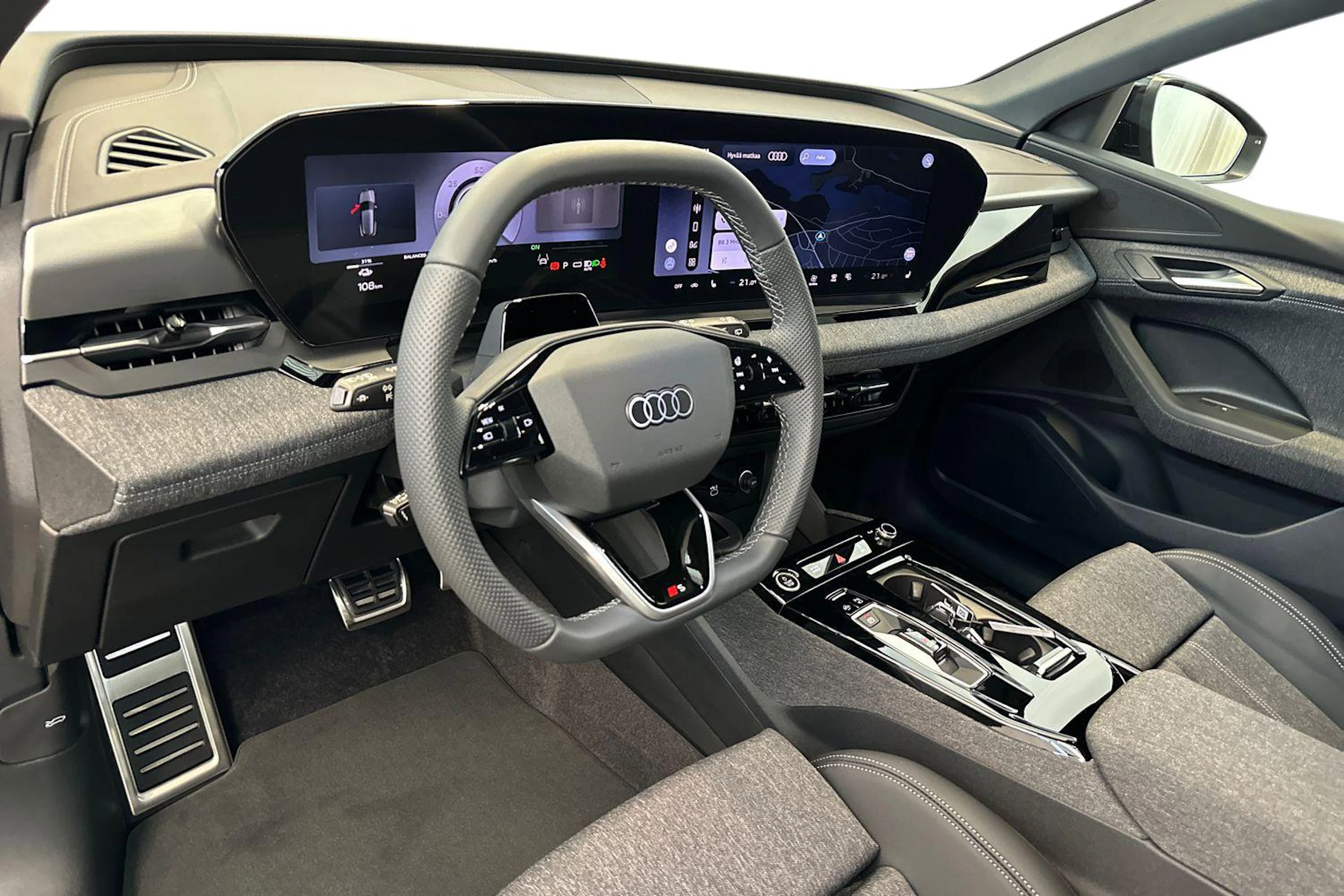 mythos musta Audi Q6 e-tron 2026 kuva 6.