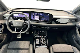 mythos musta Audi Q6 e-tron 2026 kuva 7.
