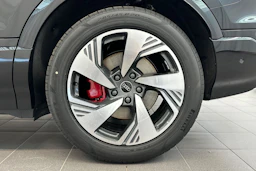 mythos musta Audi Q6 e-tron 2026 kuva 10.