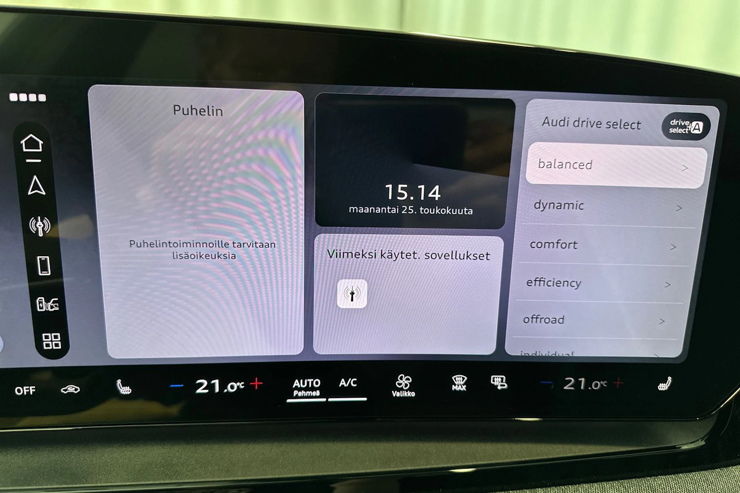 mythos musta Audi Q6 e-tron 2026 kuva 26.