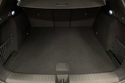 met. harmaa Audi Q6 e-tron 2026 kuva 23.