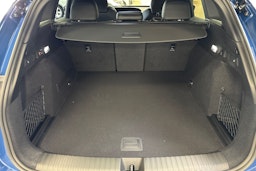 met. sininen Audi Q6 e-tron 2026 kuva 11.