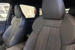 met. sininen Audi Q6 e-tron 2026 kuva 13.