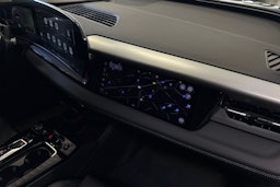 met. sininen Audi Q6 e-tron 2026 kuva 15.