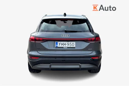 harmaa Audi Q6 e-tron 2026 kuva 3.