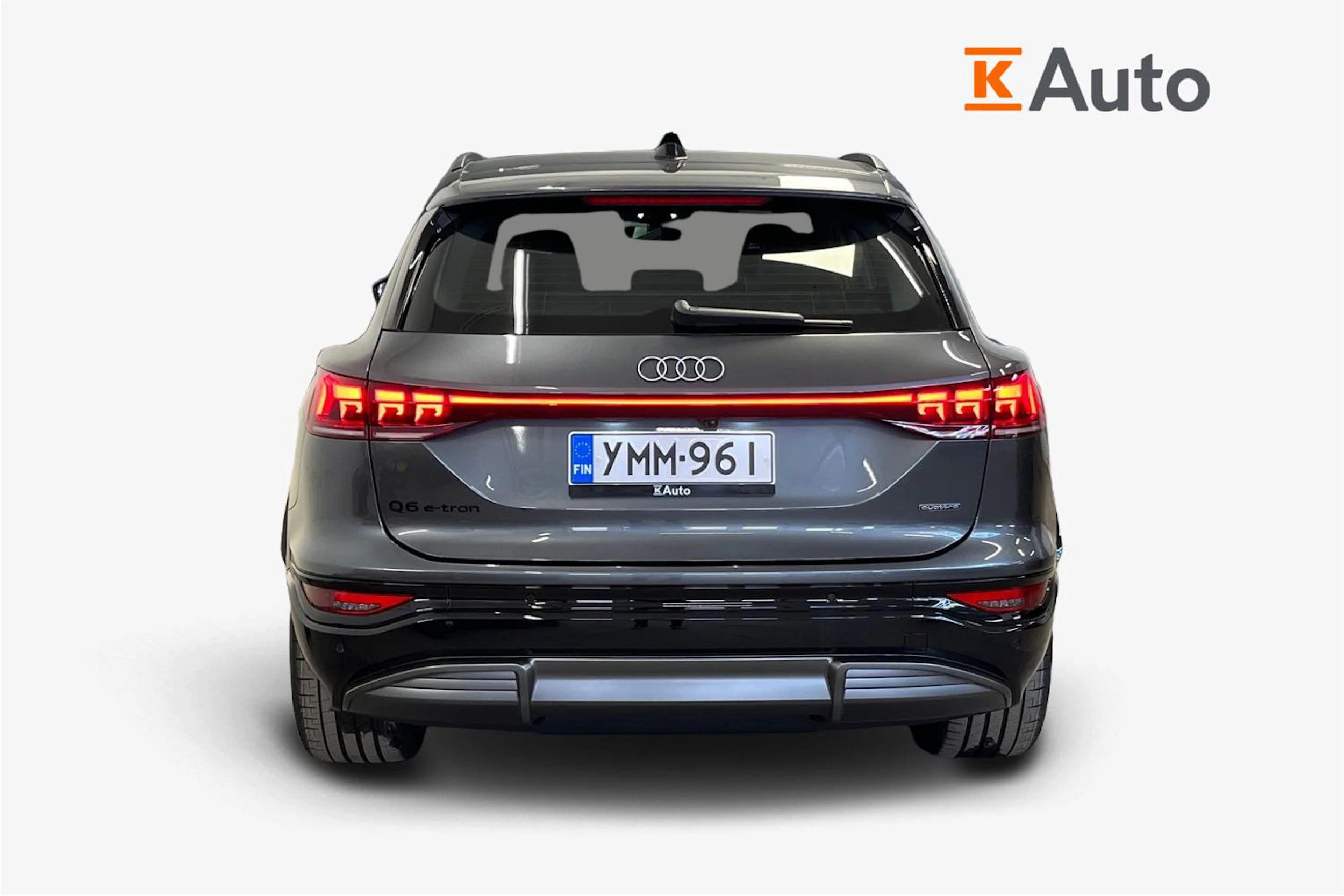 daytona harmaa Audi Q6 e-tron 2026 kuva 3.