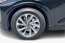 musta Audi Q6 e-tron 2026 kuva 9.
