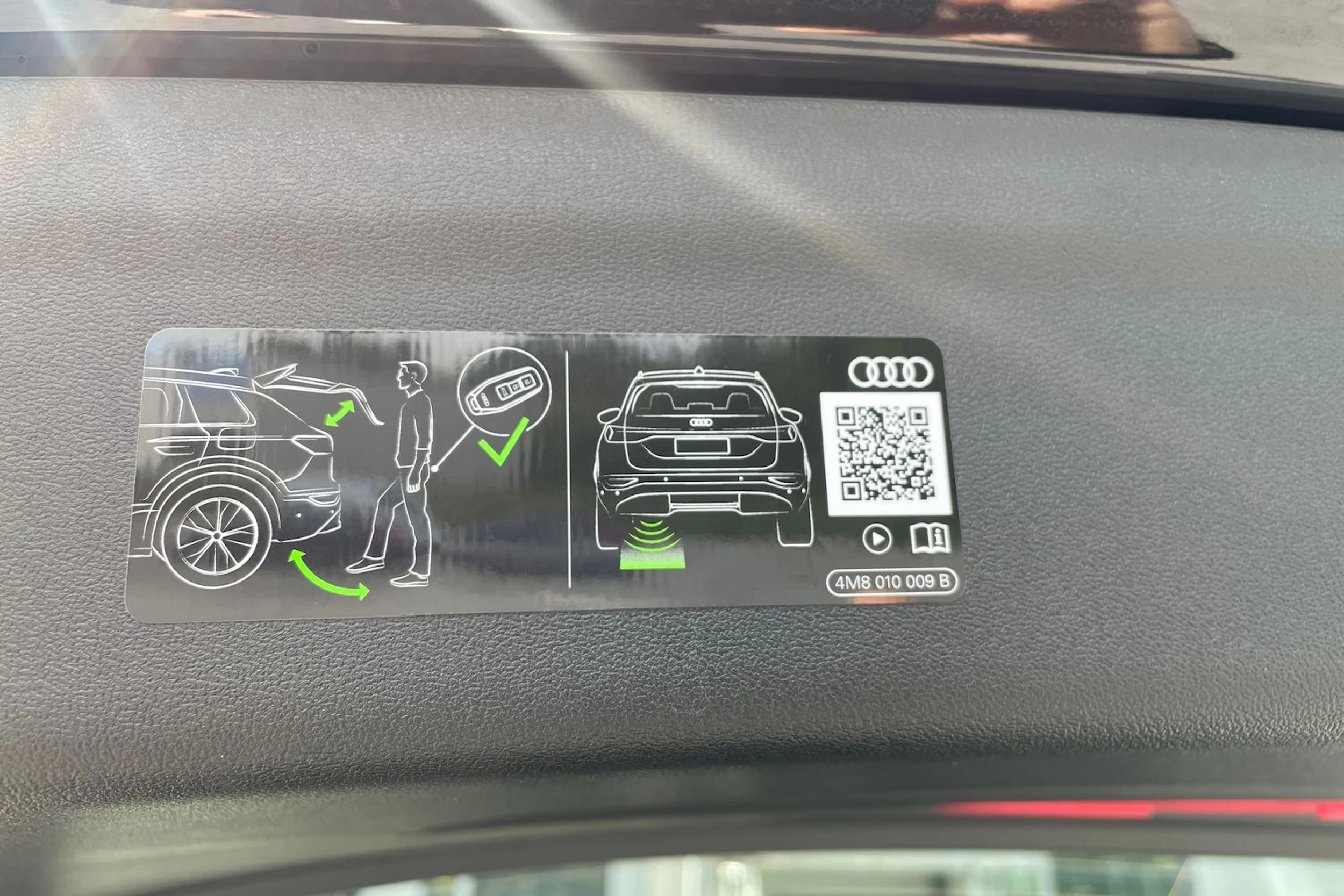 musta Audi Q6 e-tron 2026 kuva 18.