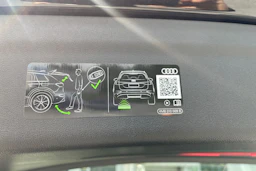 musta Audi Q6 e-tron 2026 kuva 18.