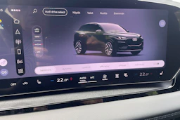 musta Audi Q6 e-tron 2026 kuva 24.