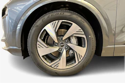 daytona harmaa Audi Q6 e-tron 2026 kuva 9.