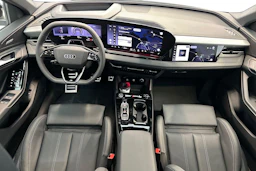 jäätikön valkoinen Audi Q6 e-tron 2026 kuva 7.
