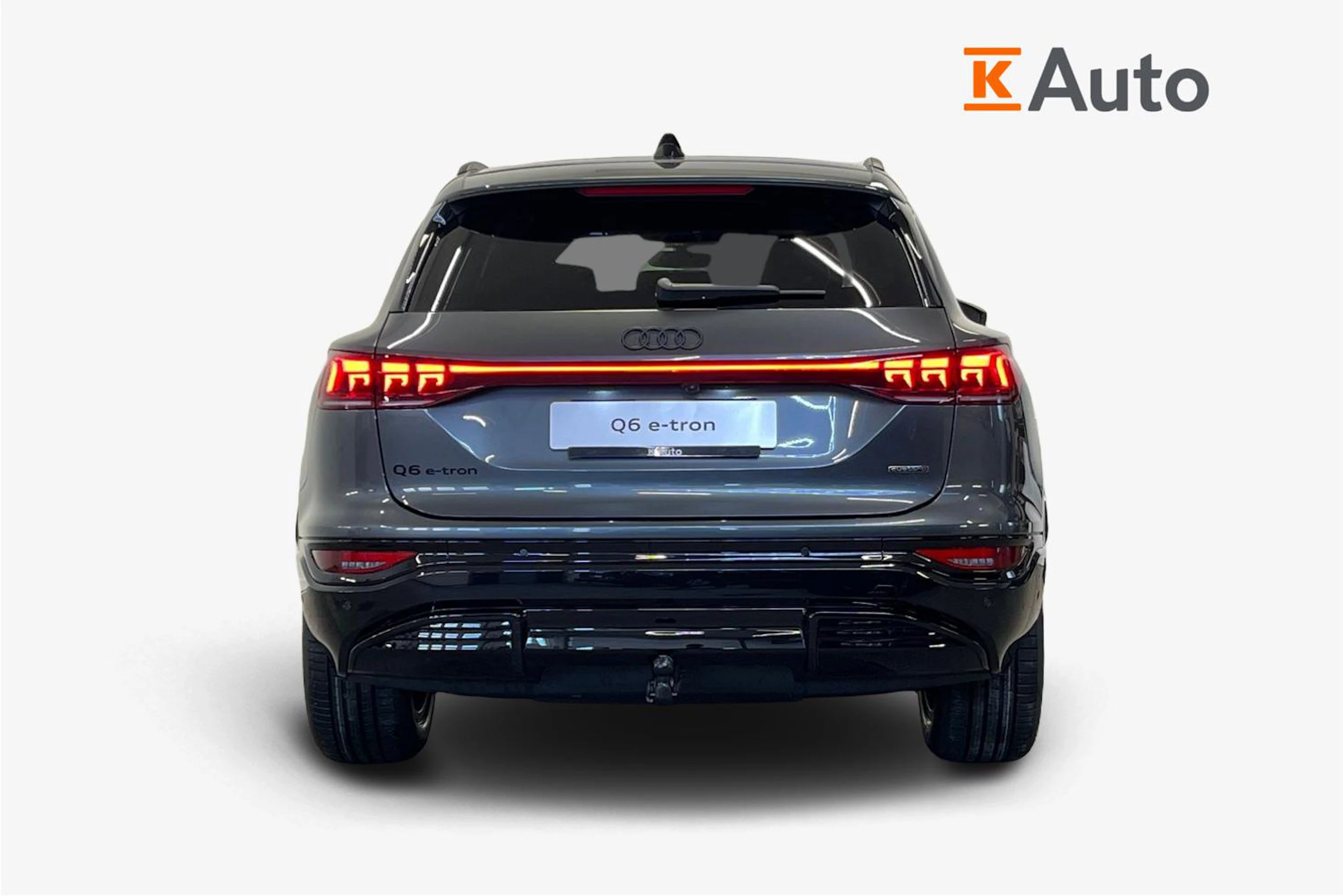 daytona harmaa Audi Q6 e-tron 2026 kuva 3.
