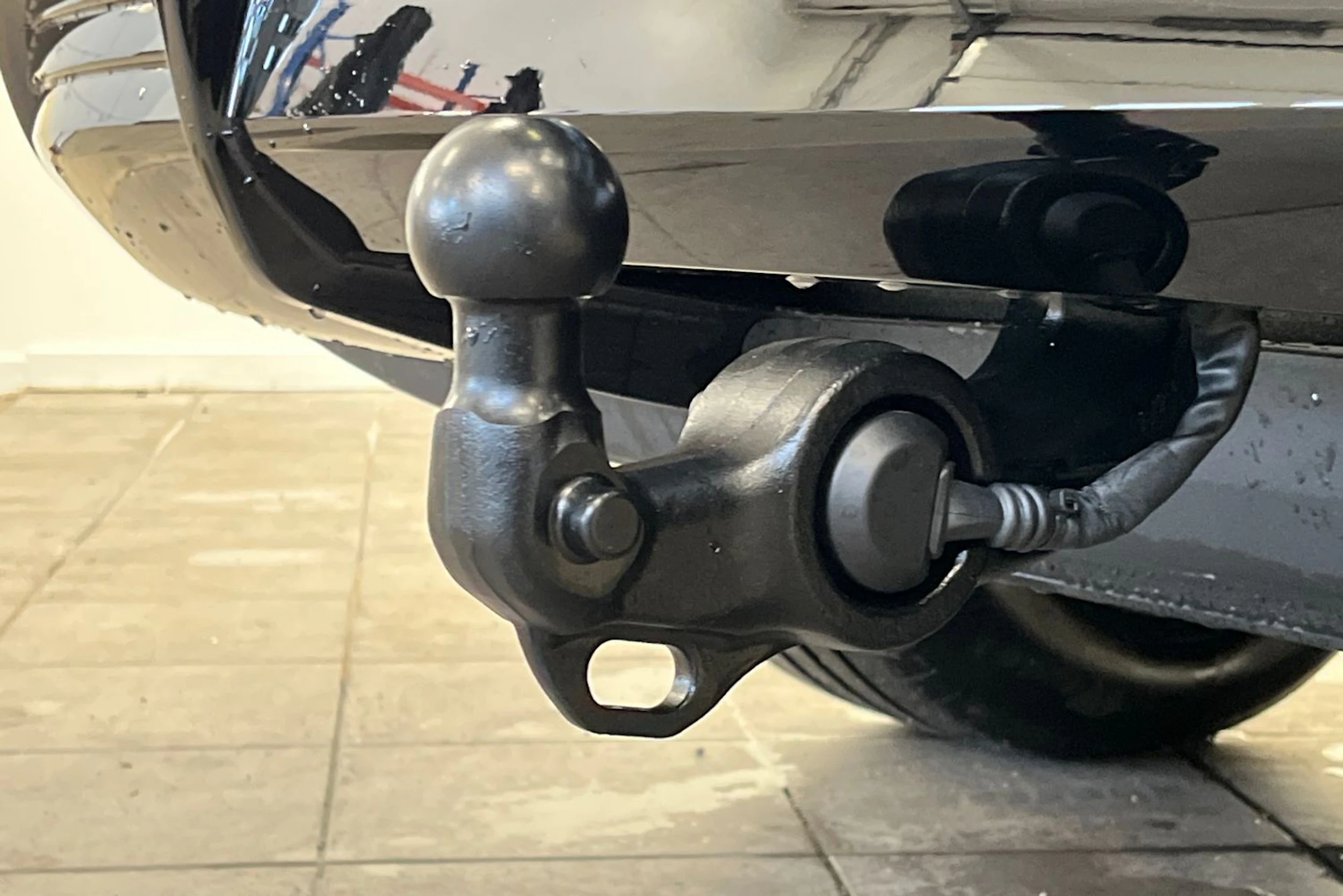 daytona harmaa Audi Q6 e-tron 2026 kuva 14.