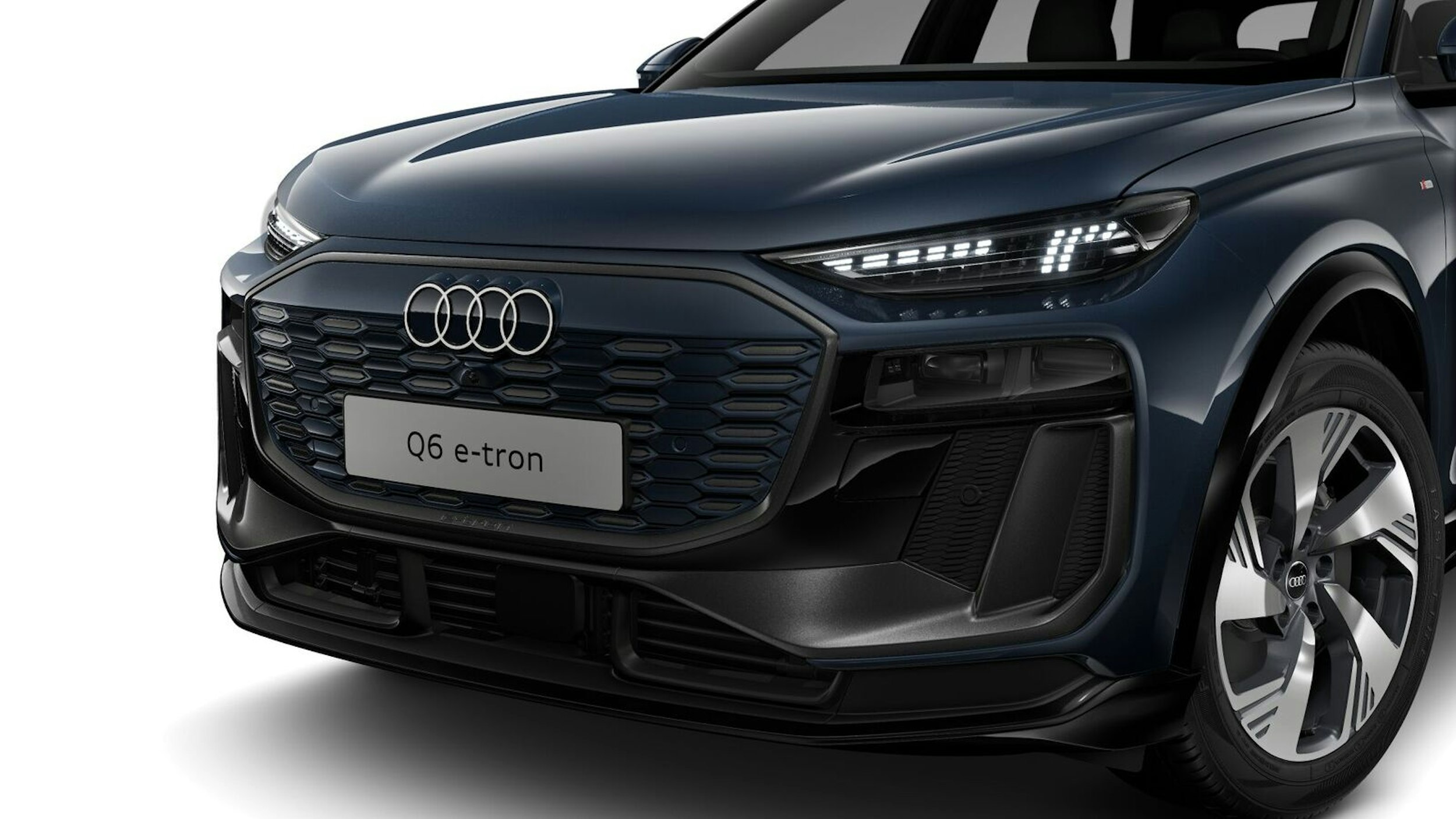 sininen Audi Q6 e-tron 2026 kuva 2.