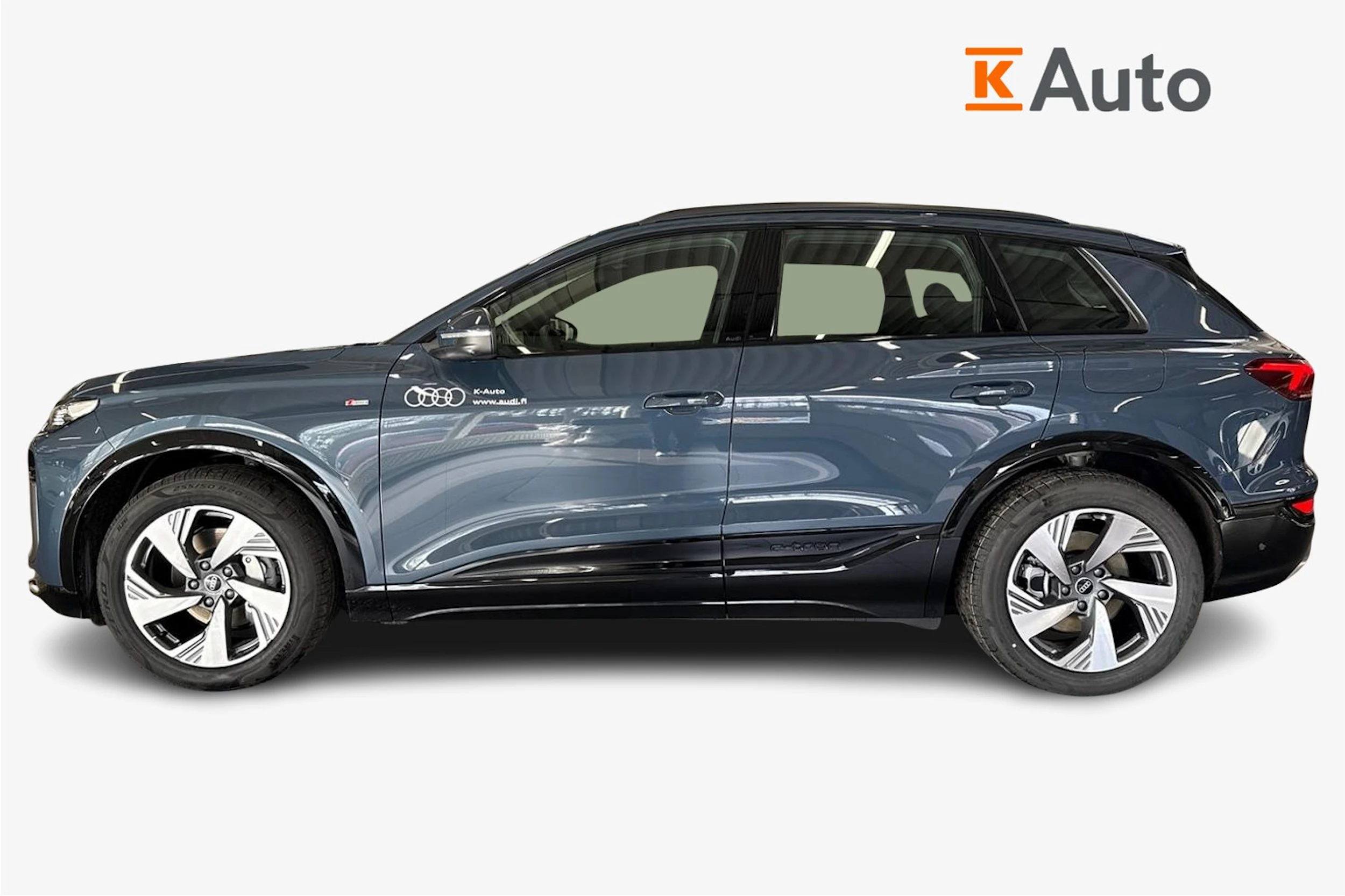 met. sininen Audi Q6 e-tron 2026 kuva 5.