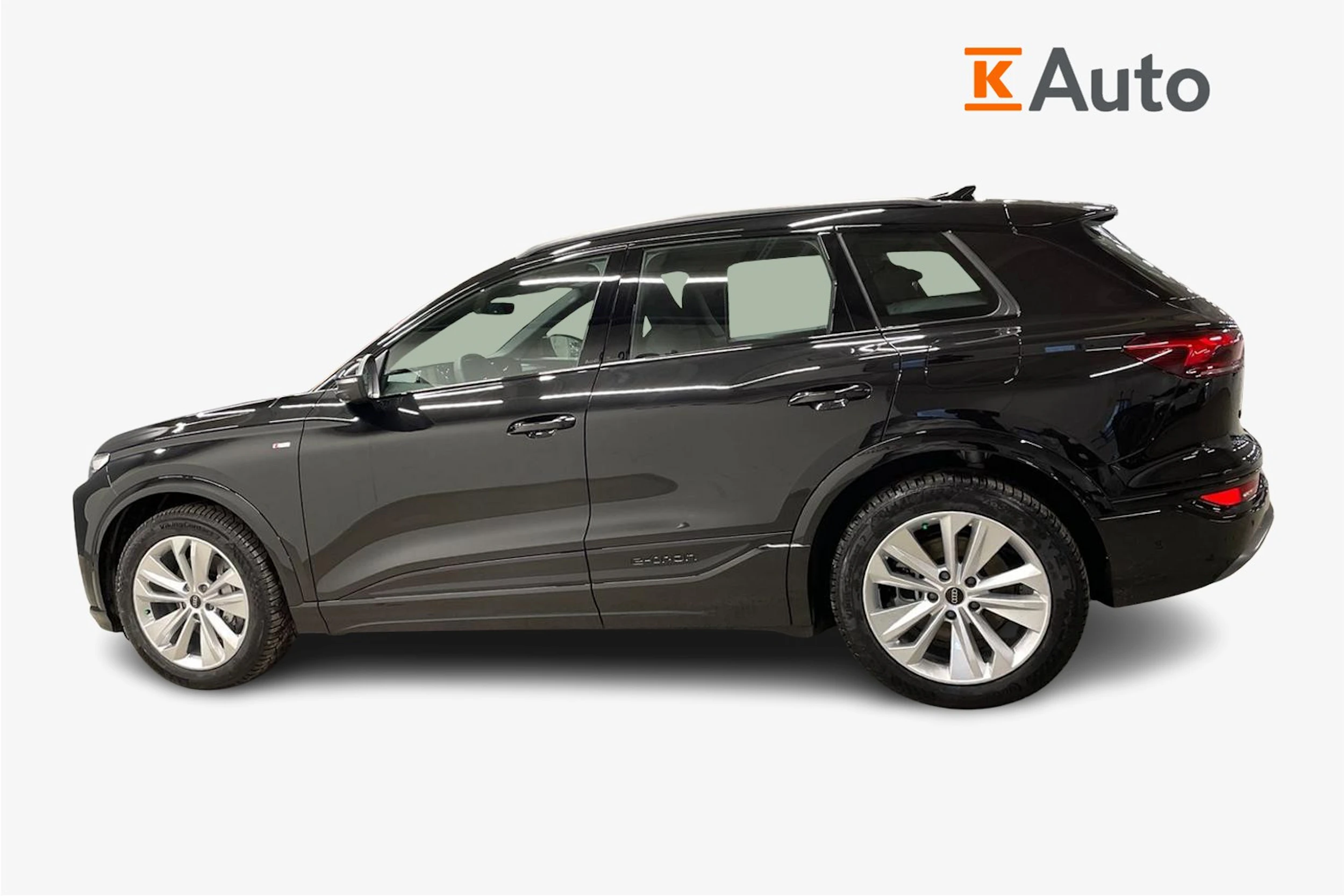musta Audi Q6 e-tron 2026 kuva 5.