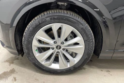 musta Audi Q6 e-tron 2026 kuva 10.