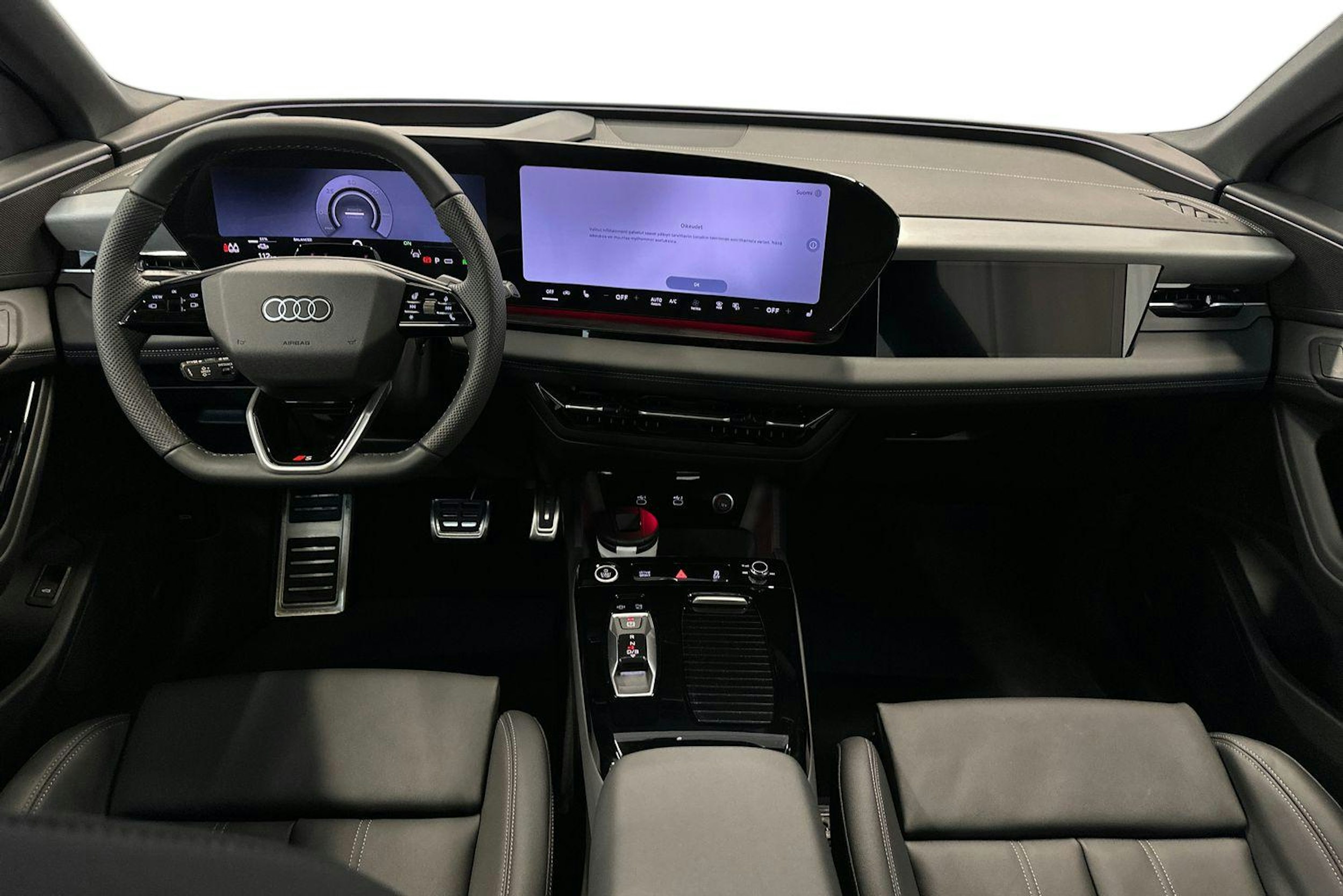 plasma sininen Audi Q6 e-tron 2026 kuva 7.