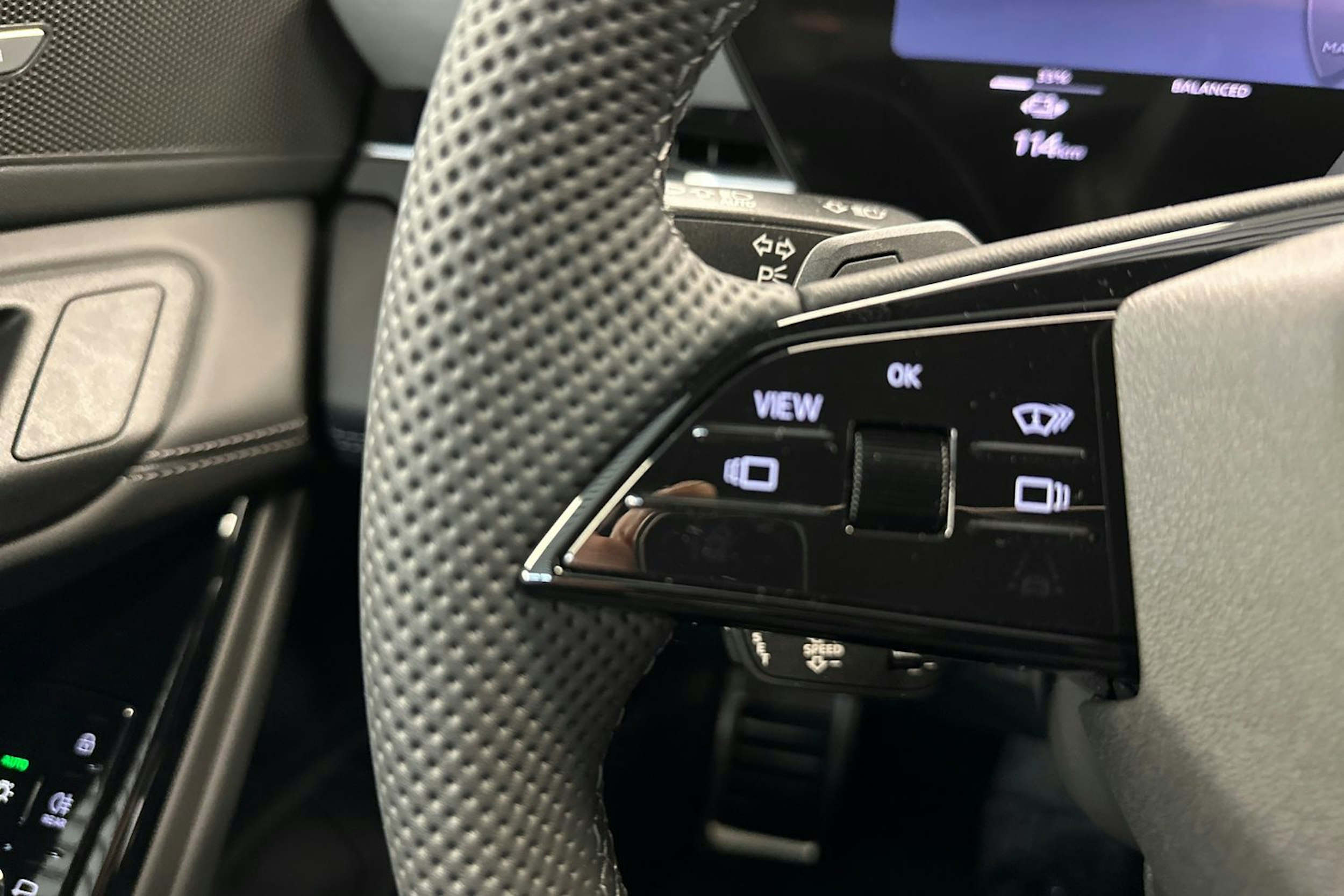 plasma sininen Audi Q6 e-tron 2026 kuva 19.