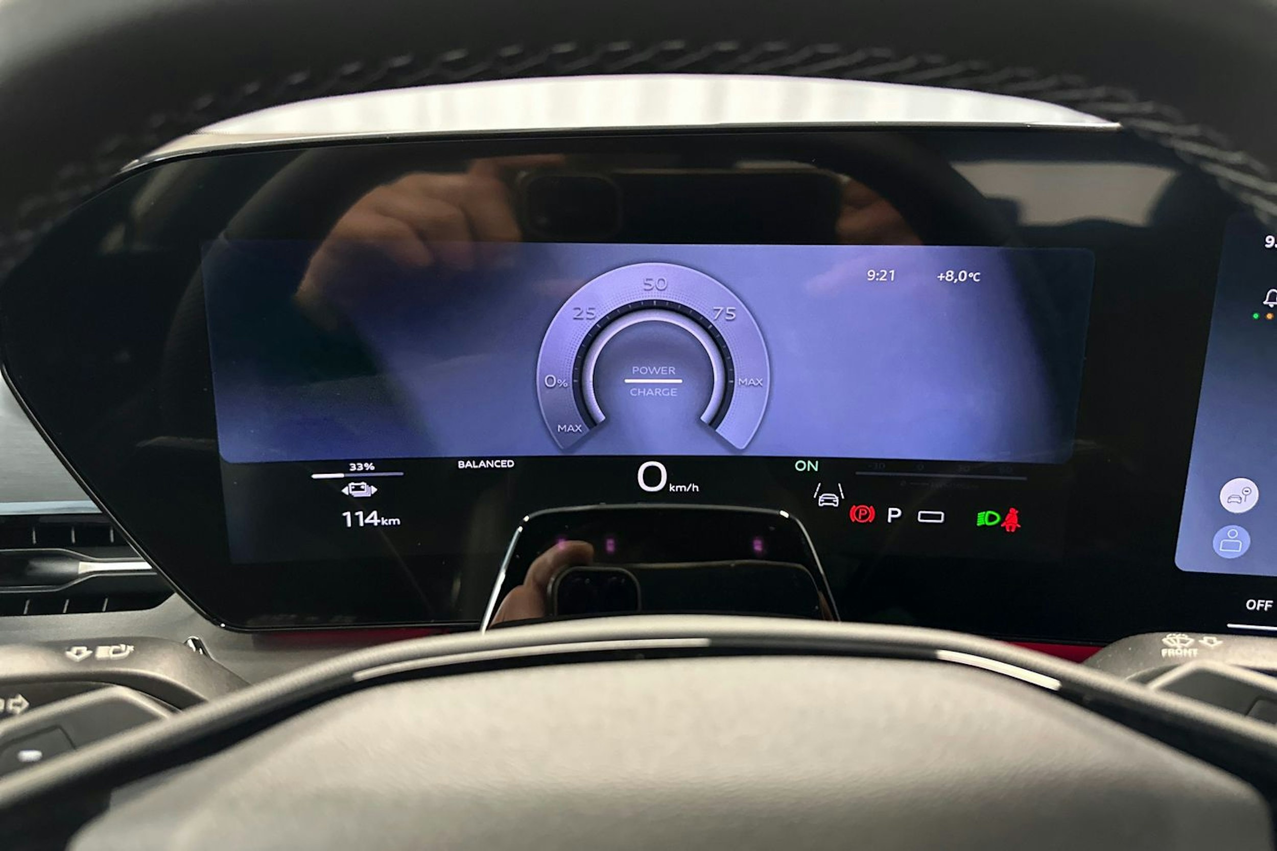 plasma sininen Audi Q6 e-tron 2026 kuva 21.