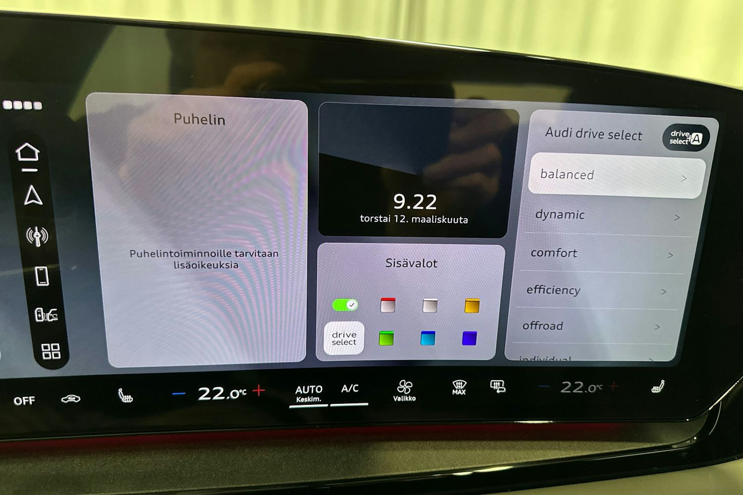 plasma sininen Audi Q6 e-tron 2026 kuva 23.