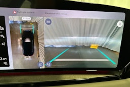 plasma sininen Audi Q6 e-tron 2026 kuva 32.